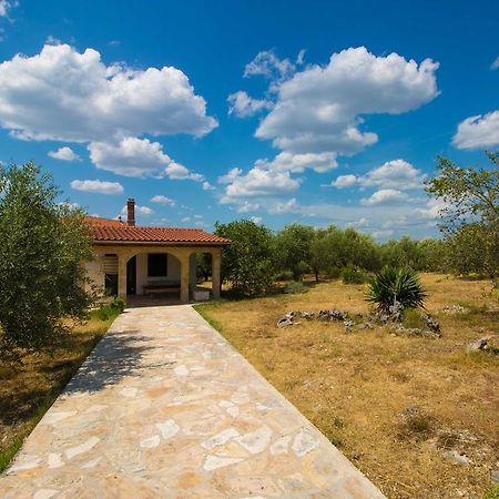 Ferienhaus Anais Daire Bilice Dış mekan fotoğraf